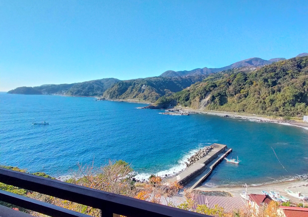 赤沢温泉ホテル客室からの眺望を撮影した写真