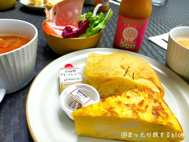 私が宿泊した【Rakuten STAY VILLA 鬼怒川リバーサイド】の朝食の雰囲気を説明するために撮影した写真