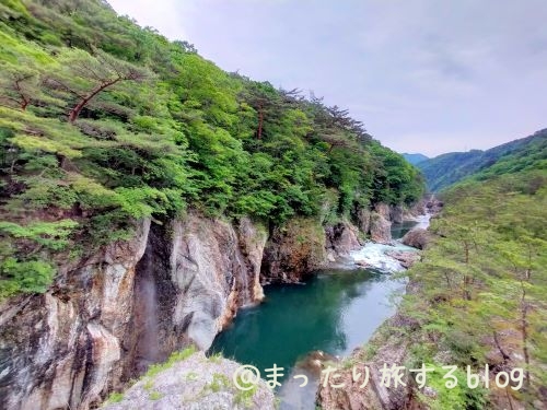 私が宿泊した【Rakuten STAY VILLA 鬼怒川リバーサイド】周辺観光地を説明するために龍王峡で撮影した写真